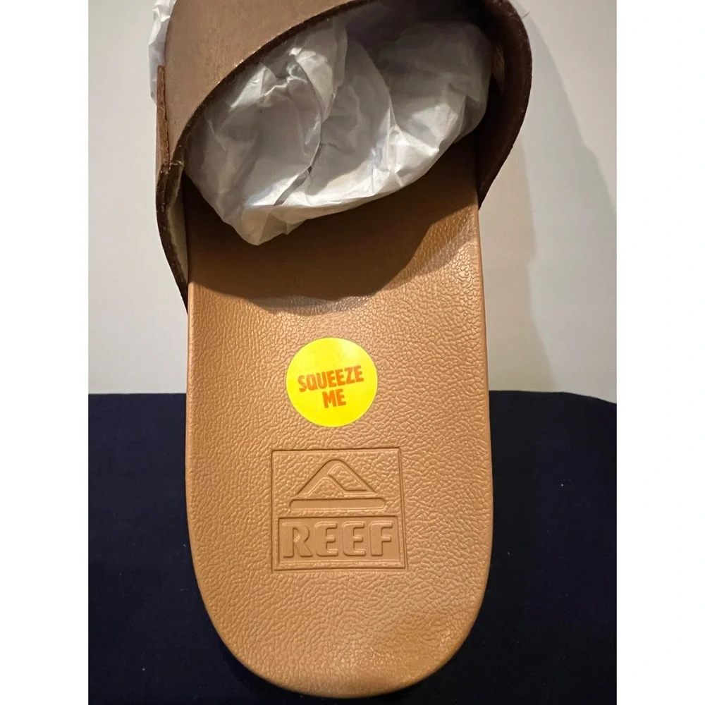 New in box Reef sandals. - Picture 11 of 12